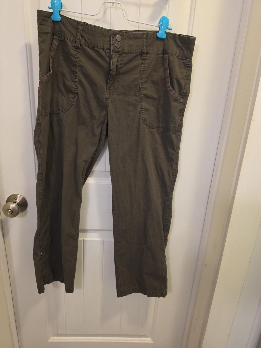 Sanctuary Olive Green Cropped Utility Pants Size 30